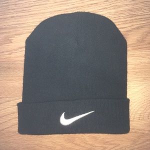 Nike beanie barely used